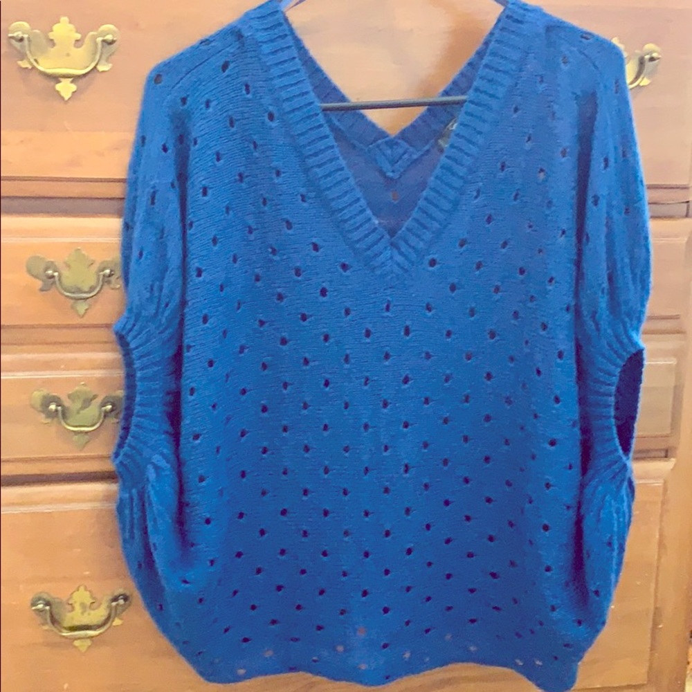 Jessica Simpson Blue Sweater